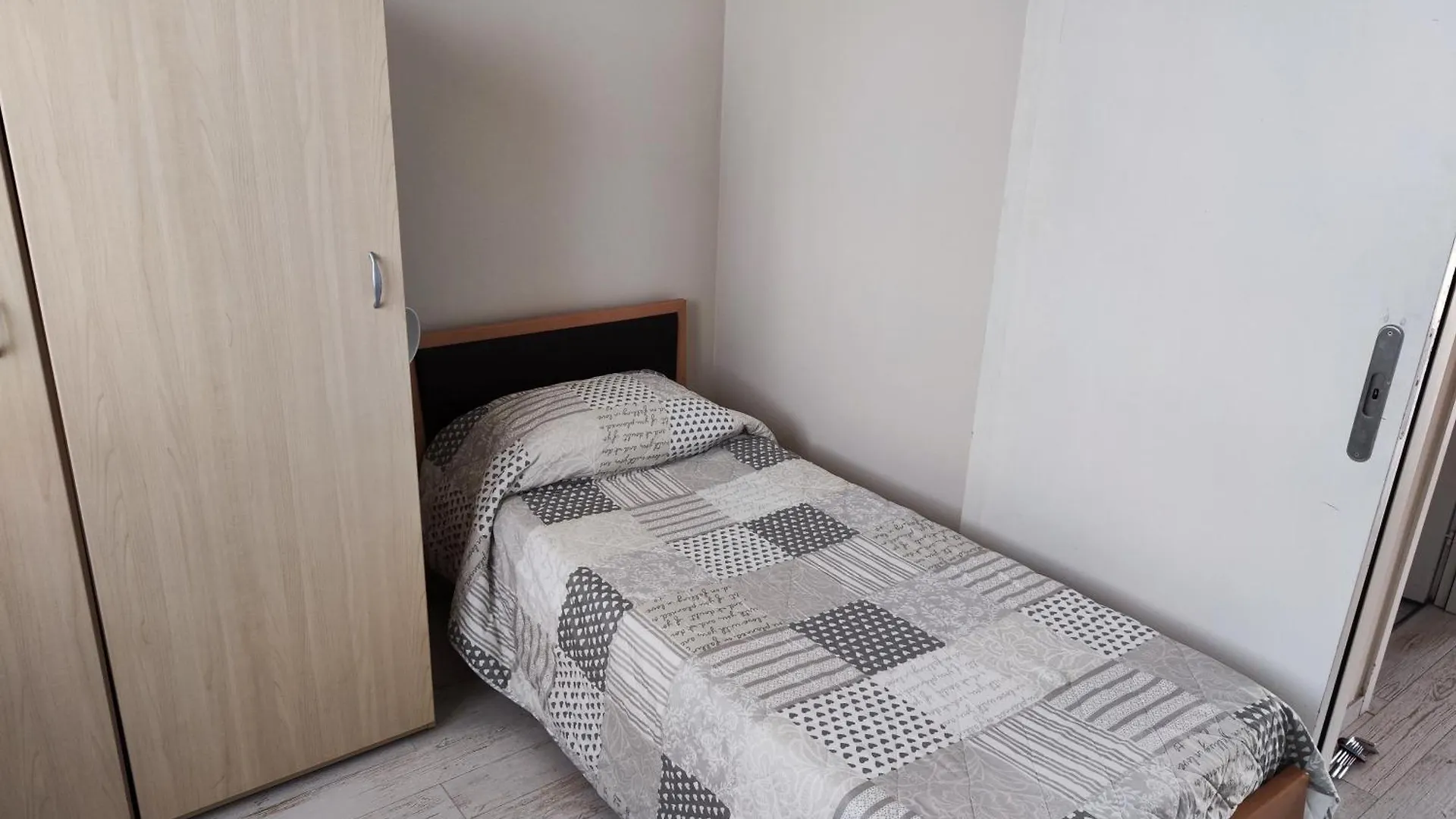 Apartment Karol Manerba del Garda 0*,  Italy